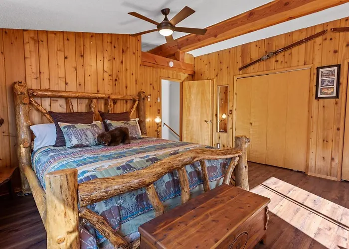 Knotty Hideaway - The Perfect Big Bear Experience!